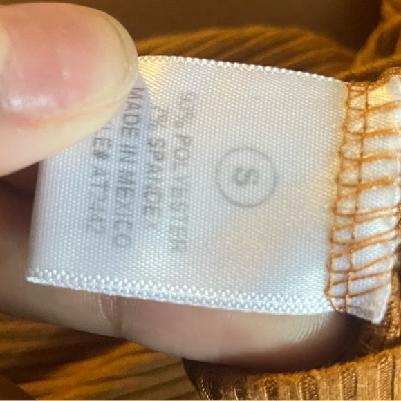 Fashion nova brown Ruched Long Sleeve Crop Blouse - Picture 3 of 3